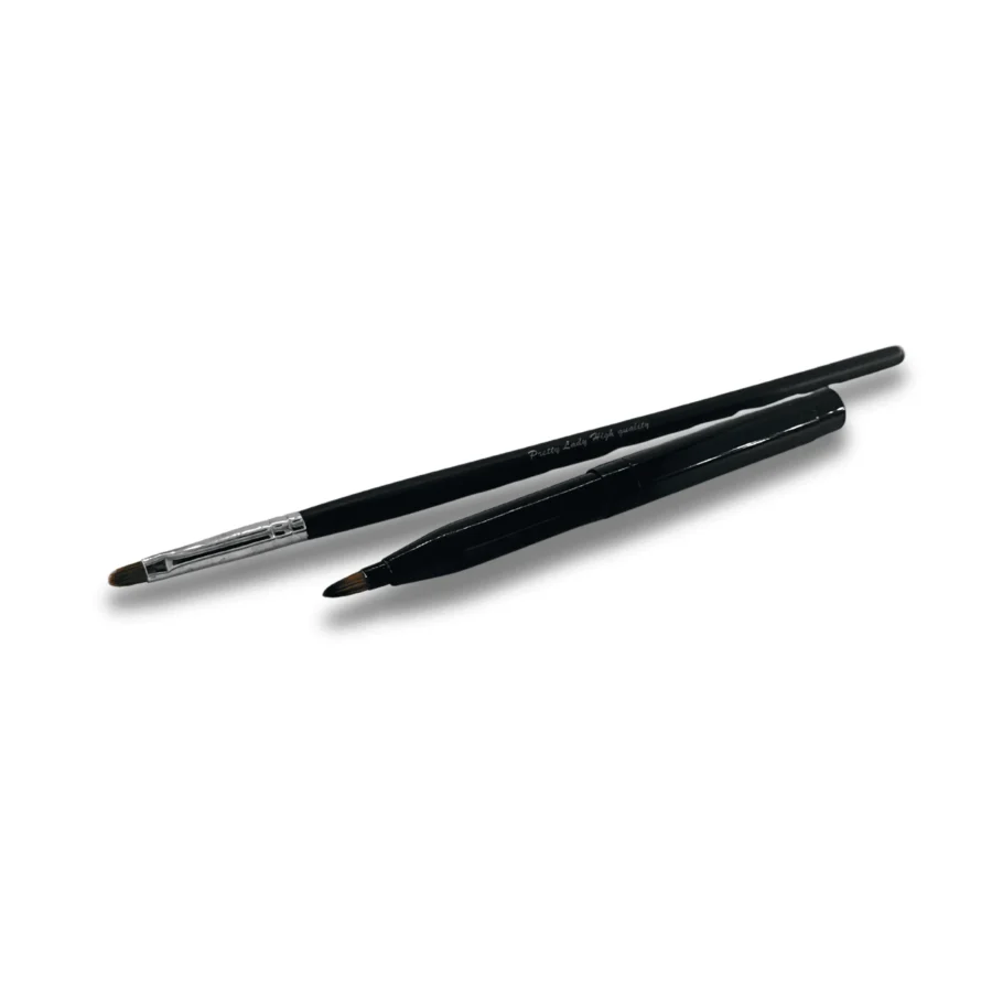 MUB103 professional lip brush with soft bristles